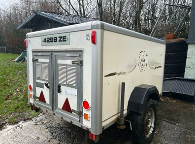 Dog trailer
