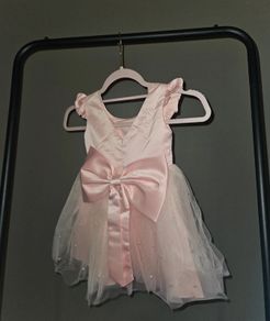 Girls flower girl dress Age 4yrs brand new Pink