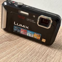 Panasonic Lumix  DMC-FT20, waterproof camera