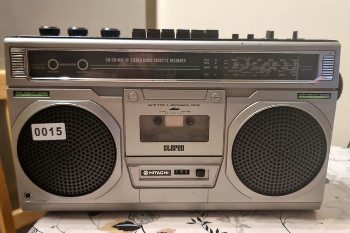 From 1981 Hitachi TRK-7340E, Working good.