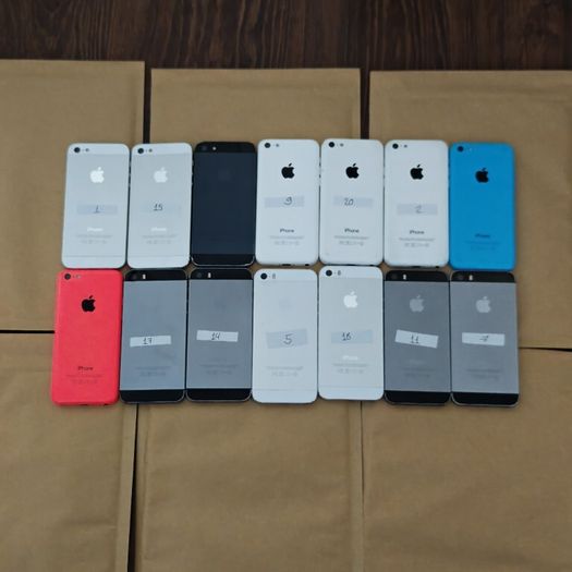 Job Lot of 14x Apple iPhone 5 / 5c / 5s - Spares & Repairs - Parts Bundle
