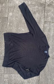 GAP sweater