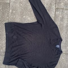 GAP sweater