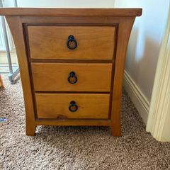 Bedside lockers