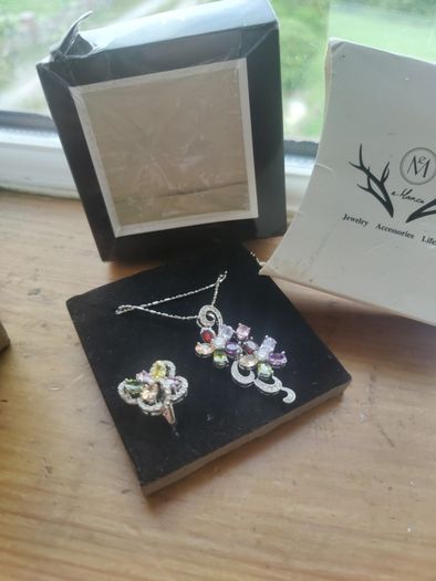 pendant set