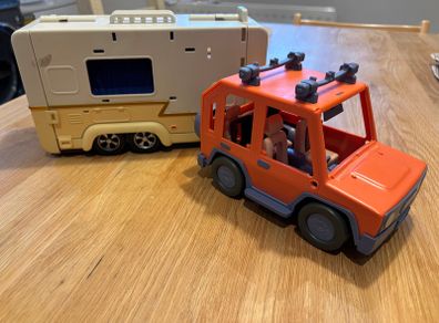 Bluey Toy car and caravan