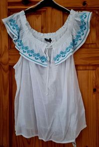 Brand new Bardot cotton top