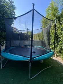 11 Ft Berg Trampoline