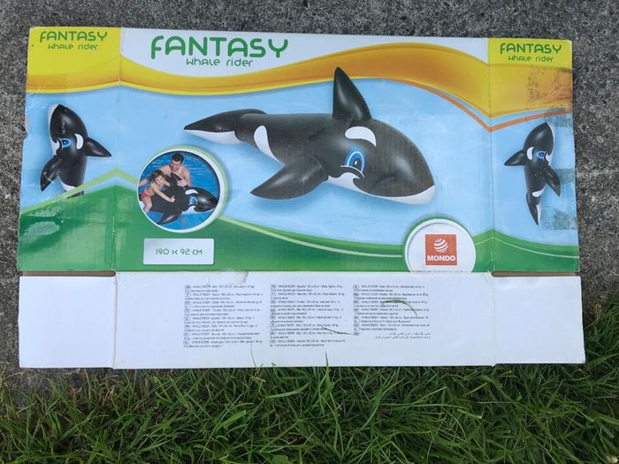 Free - inflatable whale
