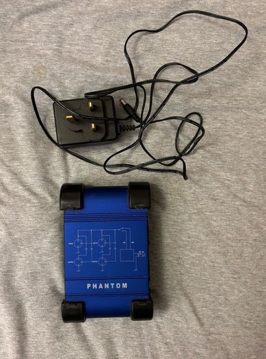 Phantom power supply for condenser microphones