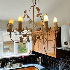 BnQ Antique Cream Chandelier