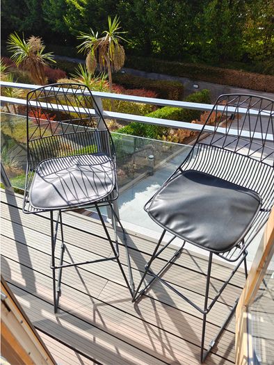 2 Balcony Deck Chairs