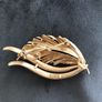 Lisner brooch Image 4