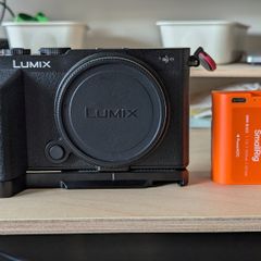 Panasonic Lumix S9