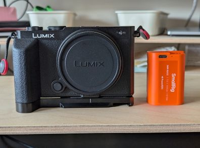Panasonic Lumix S9