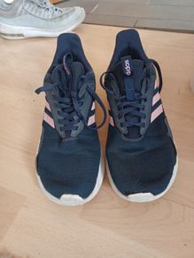 Girls addidas runners