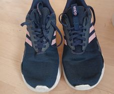 Girls addidas runners