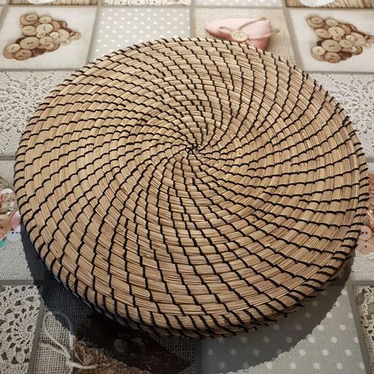 Dinner table mats