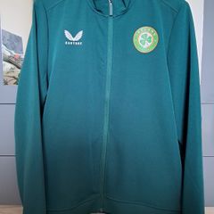 Ireland track top