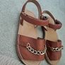 Girls gold Chain Brown Sandals eu28 Image 2