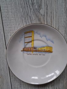 Ceramic picture plate