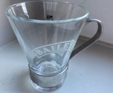 Very Rare Bailey's Glasses Set in metal frames 6)