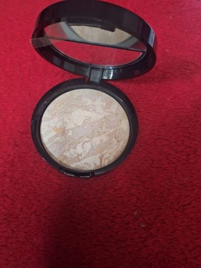 Laura Geller baked foundation