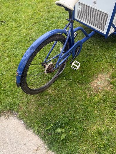 Ice cream freezer bike