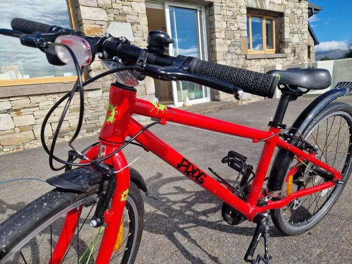 Frog bike 62cm 24inch 8 speed +2 new tyres