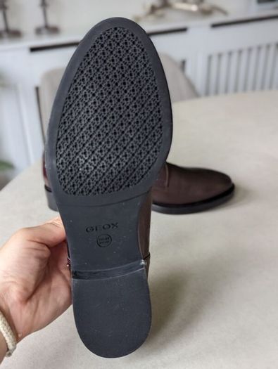 GEOX shoes size 4 NEW