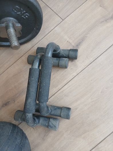 Various weight lifting equipment