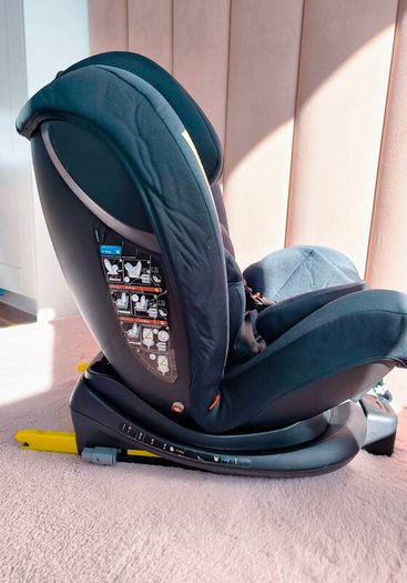 Confort Car Seat from  0  to 36 kg  ISOFIX 360 Rotating, Rear & Forward Facing