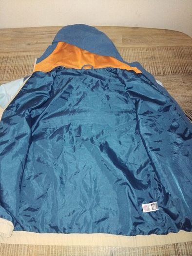 Boys Light Weight Jacket Aged 10-11