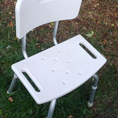 Shower cahir