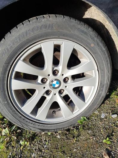 bmw. 320 d. 3 series. 06. e90