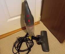 Handheld vaccum cleaner