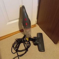 Handheld vaccum cleaner