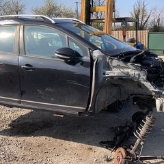 2015 Peugeot 2008 automatic 1.2petrol