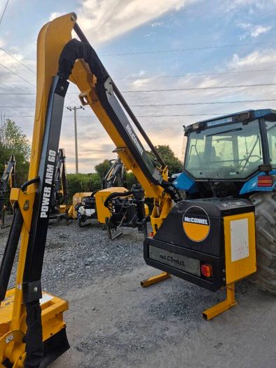 Mcconnel PA60 Hedgecutter