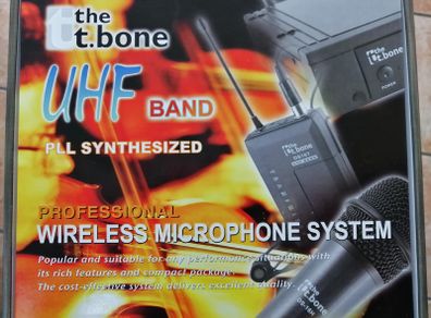 Full Professional Wireless Microphone receiver system, Headset, mxlr adapter and EU plug set. NEW
