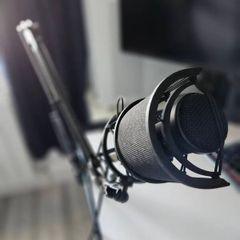 Audio-Technica AT2020 XLR Condenser Microphone + Streaming Setup