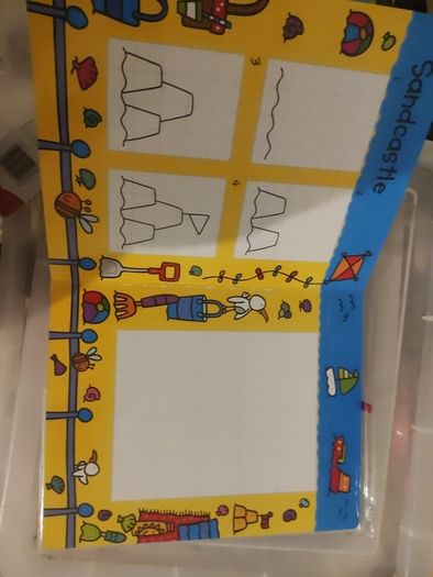BNIB I can draw book, wipe clean