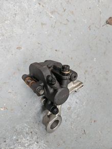 Honda cbr1000rr 06 back caliper