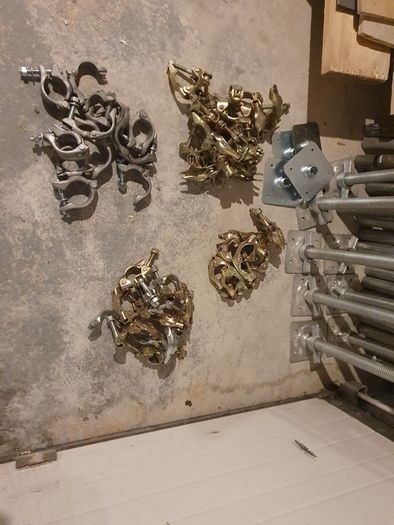 Scaffold tube and fittings ; excellent condition ; various items