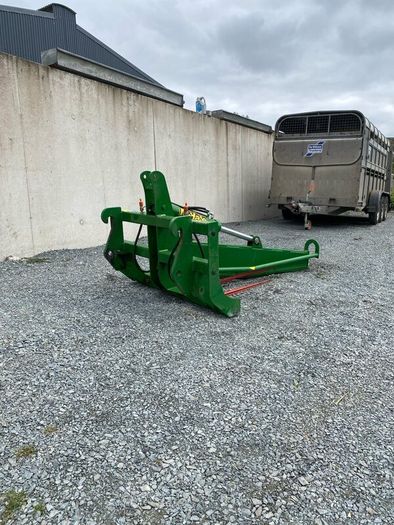Mchale Bale Splitter
