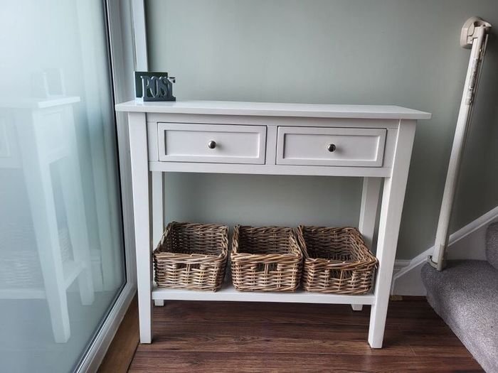 Hall table