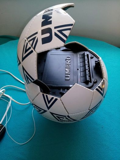 Vintage Umbro Radio Casette Ball