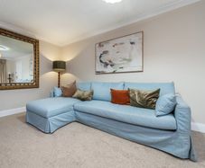 Chaise corner sofa