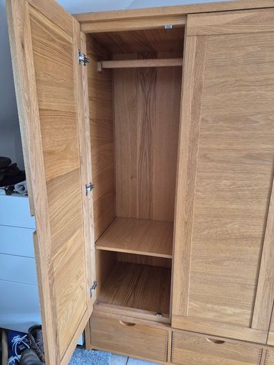Ercol Bosco 3 door oak wardrobe