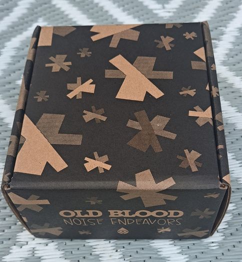 Old blood noise endeavors Parting. As new condition. Boxed